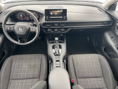 2025 Honda HR-V LX