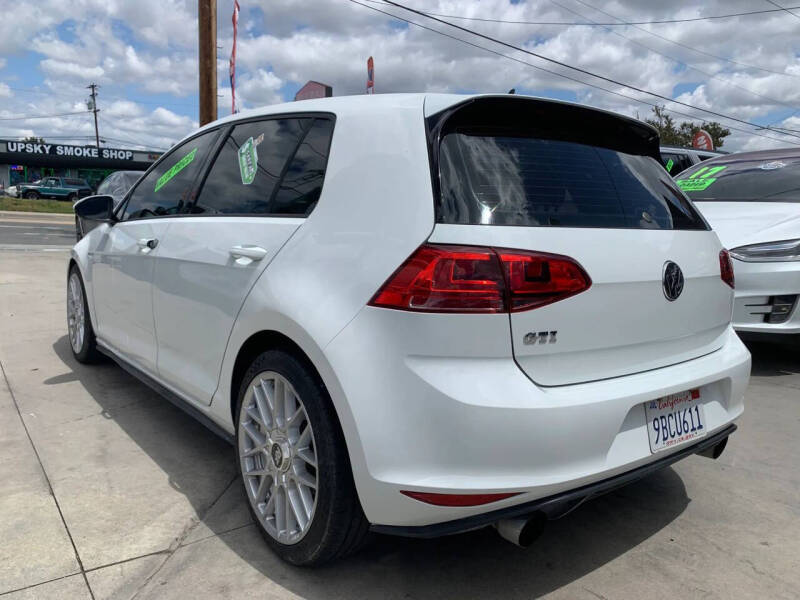 2017 Volkswagen Golf GTI S