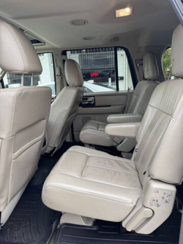 2017 Lincoln Navigator L Select