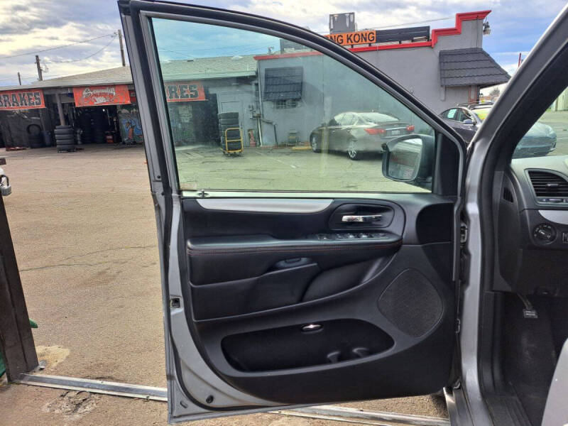 2017 Dodge Grand Caravan GT