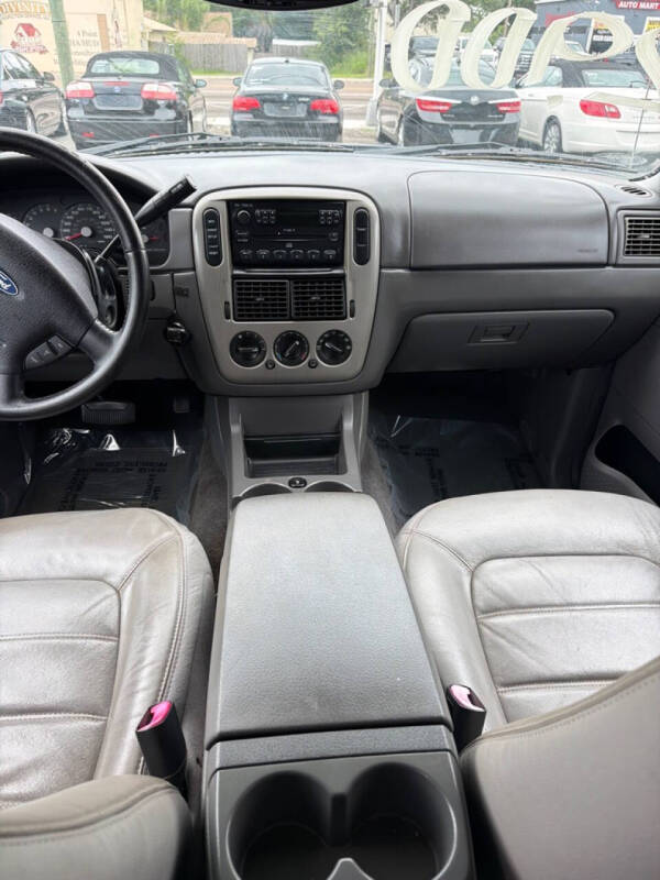 2005 Ford Explorer XLT
