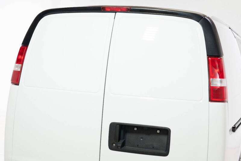 2021 Chevrolet Express 2500