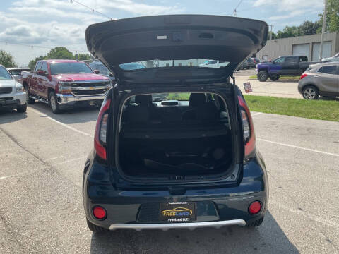 2017 Kia Soul +
