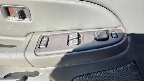 2004 Chevrolet Silverado 1500 LS