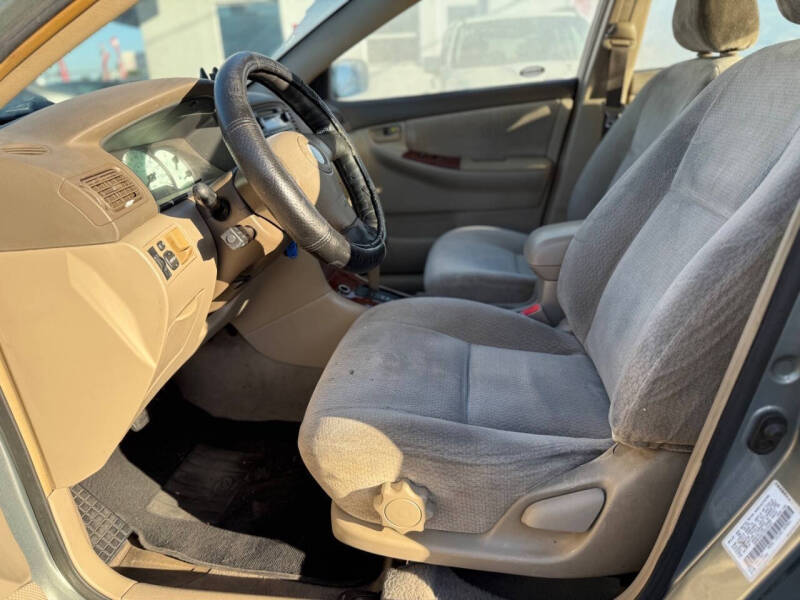 2003 Toyota Corolla LE