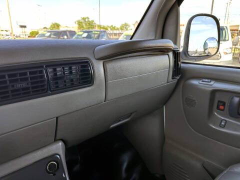 2000 GMC Savana G3500