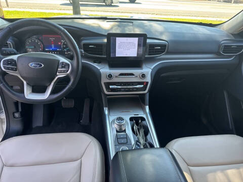 2023 Ford Explorer XLT