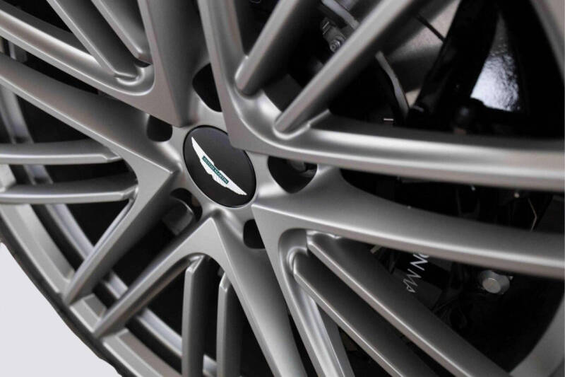 2025 Aston Martin DB12 Volante