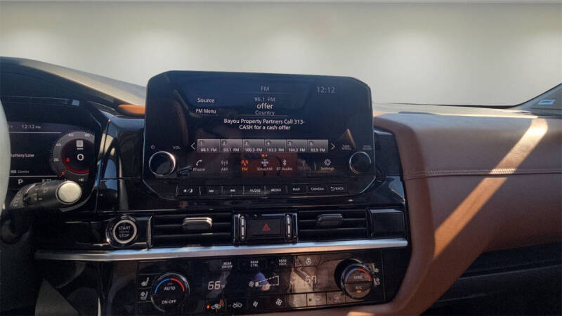 2023 Nissan Pathfinder Platinum