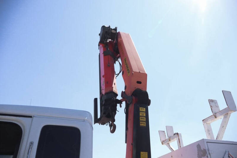 2013 Freightliner M2 112