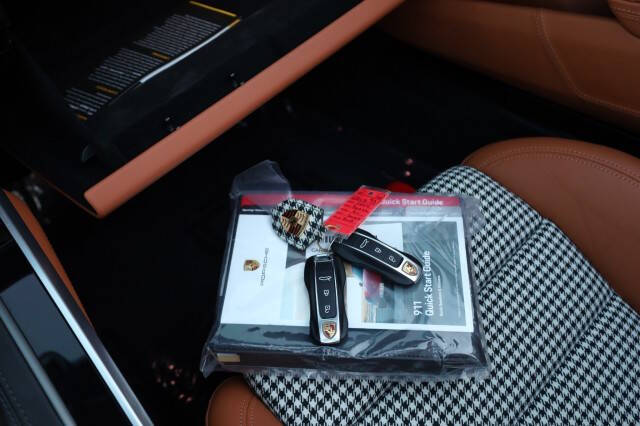 2024 Porsche 911 Targa 4S