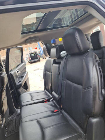 2013 Nissan Pathfinder Platinum