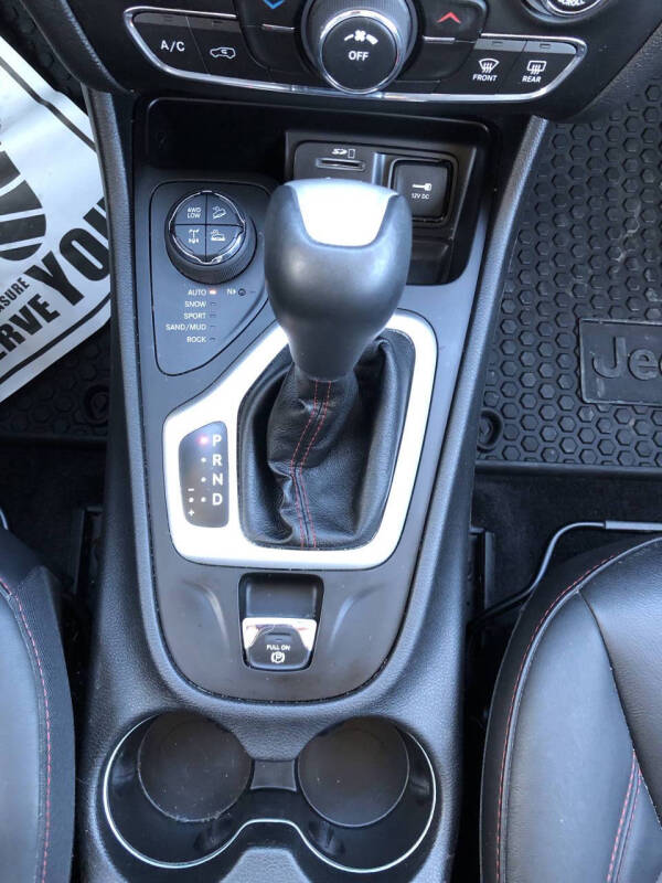 2017 Jeep Cherokee Trailhawk