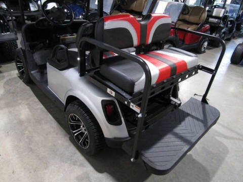 2019 E-Z-GO RXV