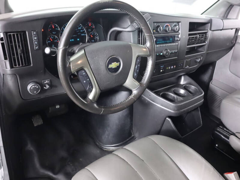 2019 Chevrolet Express 2500