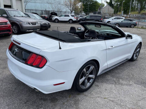 2016 Ford Mustang V6