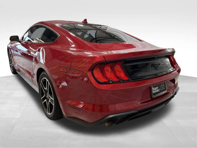 2022 Ford Mustang EcoBoost