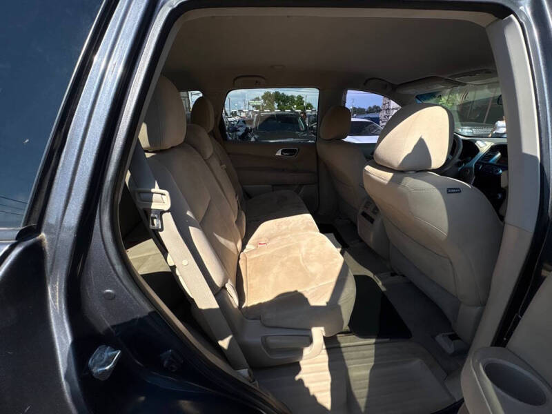 2014 Nissan Pathfinder S