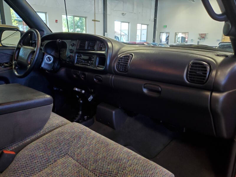 2001 Dodge Ram 2500 13