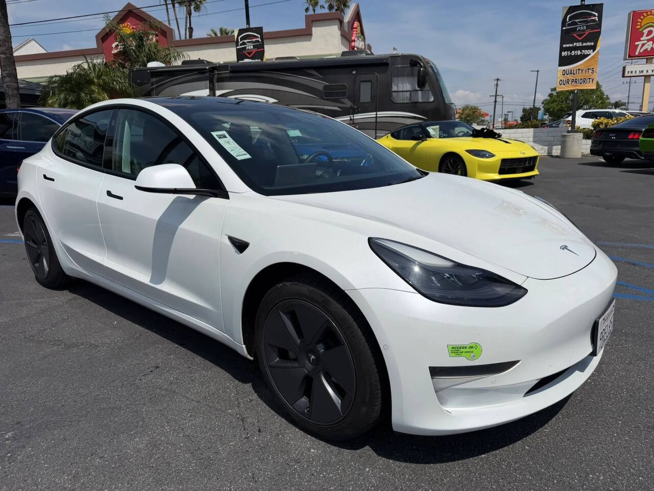White 2022 Tesla Model 3 Base 4dr Sedan 1
