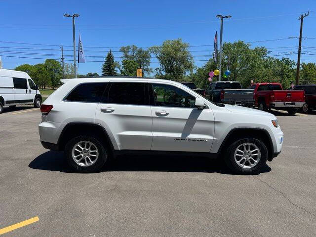 2020 Jeep Grand Cherokee Laredo E
