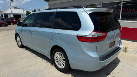 2016 Toyota Sienna