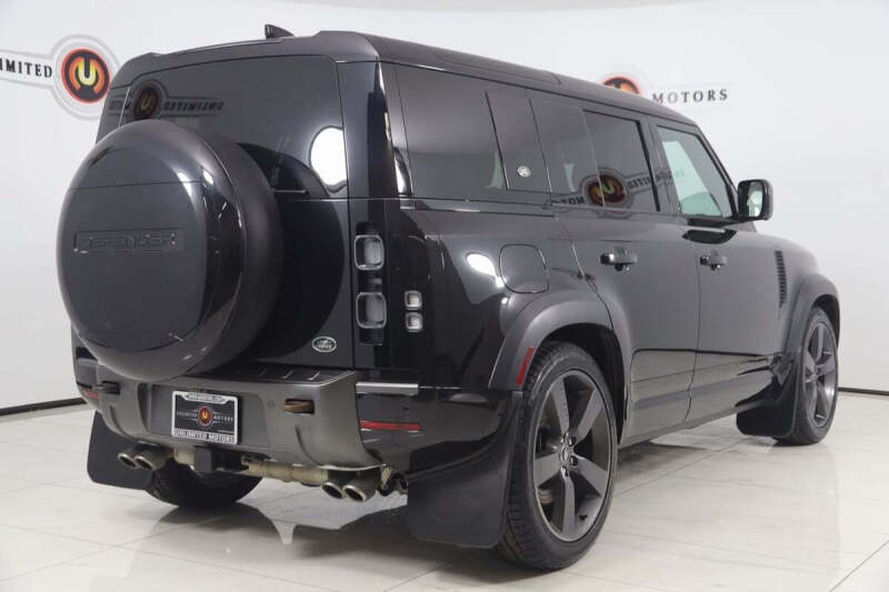 2023 Land Rover Defender 110 V8