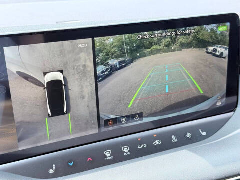 2026 Nissan LEAF Platinum+