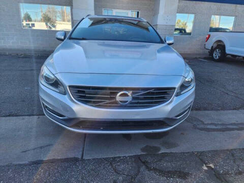 2015 Volvo V60 T5 Drive-E Platinum