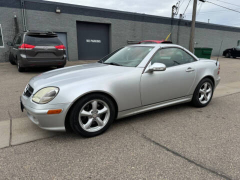 2004 Mercedes-Benz SLK for sale at The Car Buying Center in Loretto MN