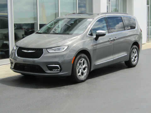 2023 Chrysler Pacifica for sale at Brunswick Auto Mart in Brunswick OH