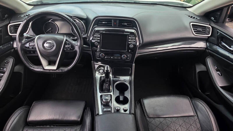 2019 Nissan Maxima Platinum