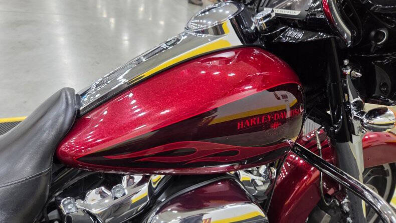 2017 Harley-Davidson FLH