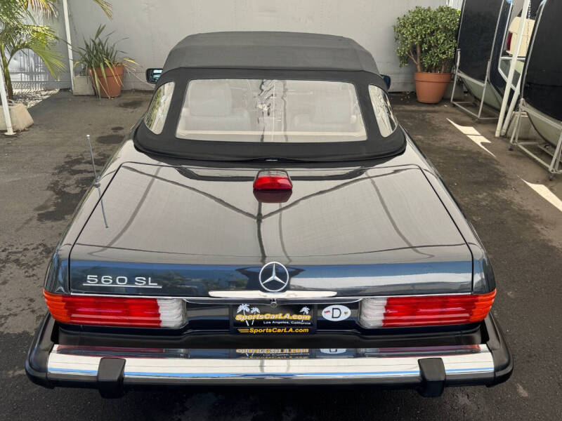 1987 Mercedes-Benz 560-Class 560 SL