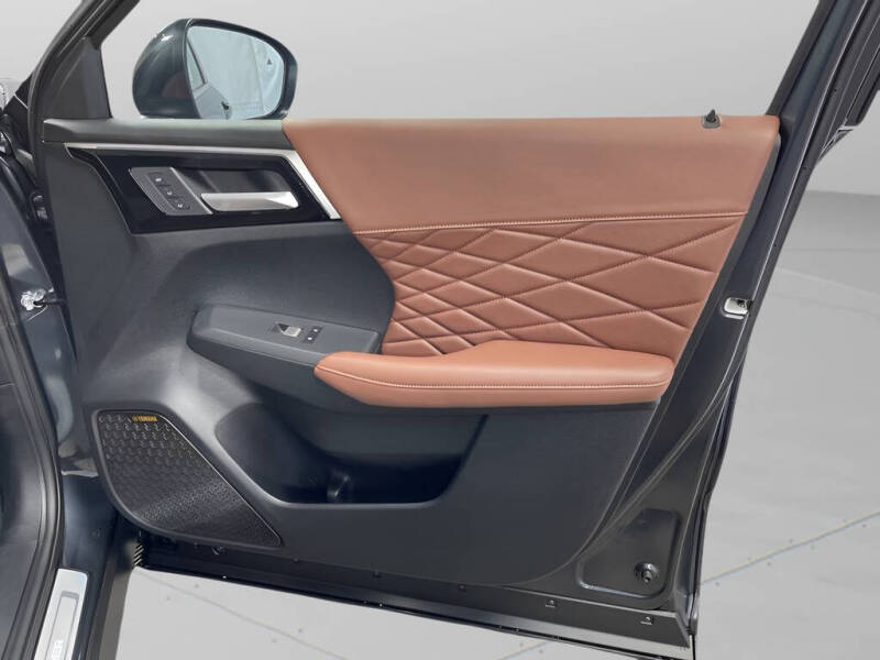 2026 Mitsubishi Outlander PHEV SEL
