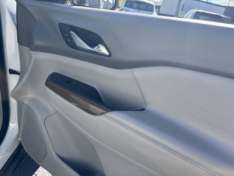 2017 GMC Acadia SLE-2