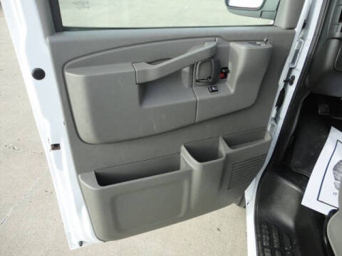 2024 GMC Savana LT 2500