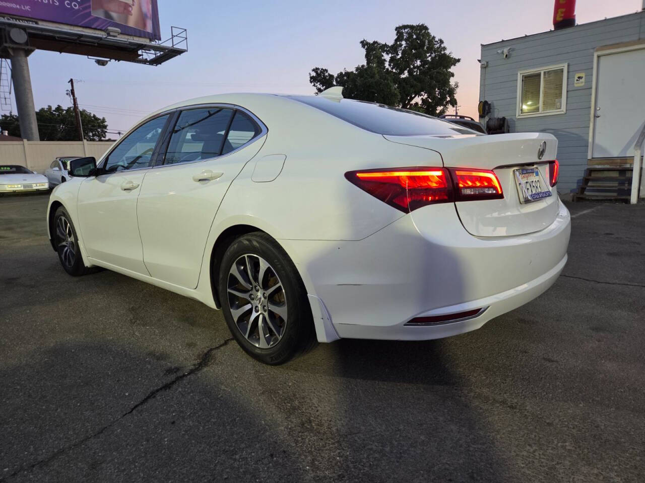 2015-acura-tlx-w-tech-4dr-sedan-w-technology-package.jpg