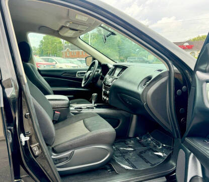 2018 Nissan Pathfinder S