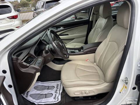 2017 Buick LaCrosse Essence