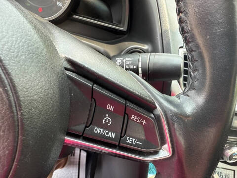 2018 Mazda MAZDA3 Touring