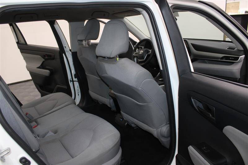 2022 Toyota Highlander L