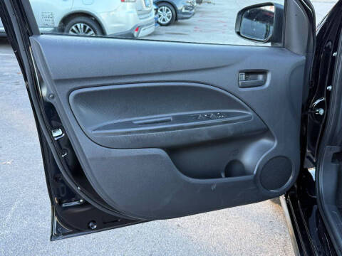 2024 Mitsubishi Mirage ES