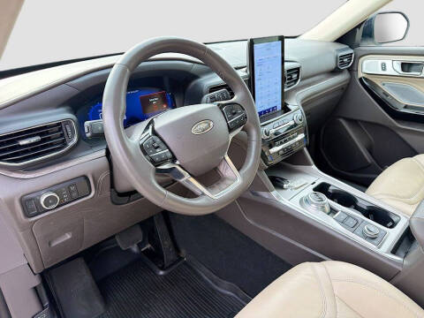 2023 Ford Explorer Platinum