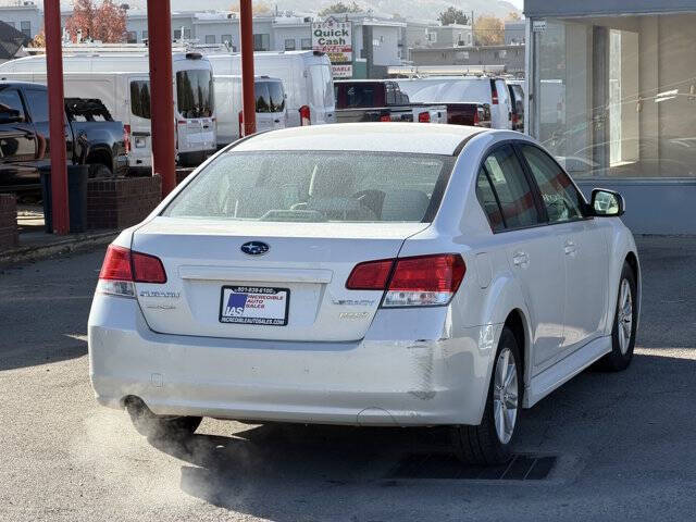 2011 Subaru Legacy 2.5i Premium