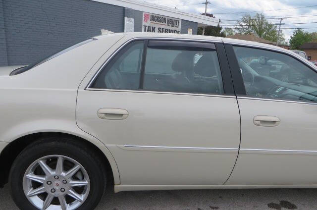 2010 Cadillac DTS Luxury Collection