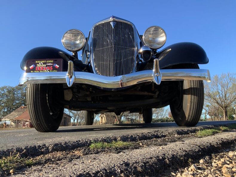 1934 Ford Tudor