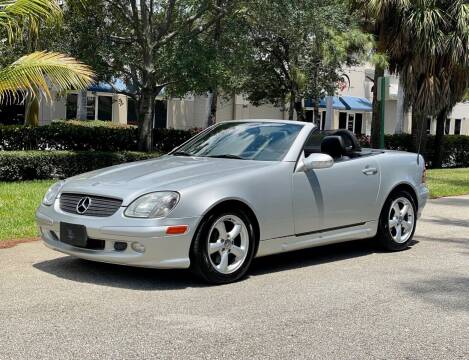 2001 Mercedes-Benz SLK for sale at VE Auto Gallery LLC in Lake Park FL