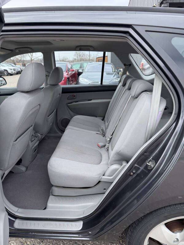2007 Kia Rondo EX