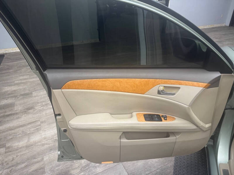 2007 Toyota Avalon XL